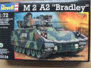 REVELL 1/72 03124 M2A2 BRADLEY